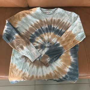 Like new TNA oversized long sleeves shirt.